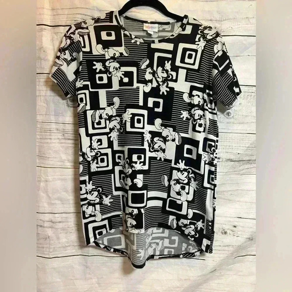 Lularoe Disney Mickey Mouse tshirt - Picture 1 of 6